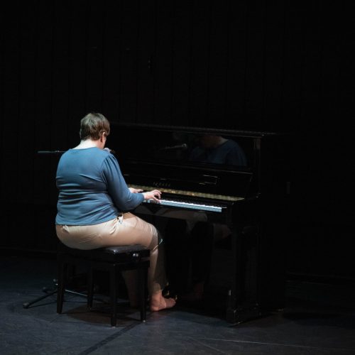 My-body-my-home-71bodies-foto-Thor-Brødreskift-Festspillene-Bergen-festival-Norge-Norway5959_khihkt